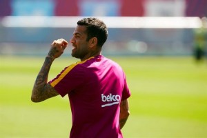 Dani Alves abandonará el Barcelona