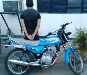 Capturado sujeto conduciendo moto robada en Guarenas