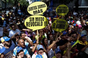 Venezolanos intentarán marchar de nuevo este jueves ante silencio del CNE sobre Revocatorio