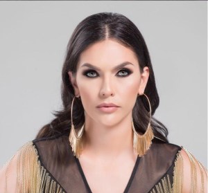 El Defensor del Pueblo se la pasa de lujo en elitesco cumpleaños con esta ex Miss venezolana