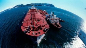 Bloomberg: Venezuela y Siria planearon vender petróleo prohibido a EEUU