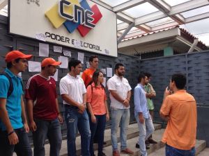Denuncian que el CNE impide inscripción de 8 mil jóvenes carabobeños en el RE