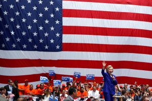 Hillary Clinton tiene suficientes delegados para ganar nominación demócrata