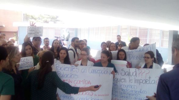 Protesta maternidad Concepción Palacios 1