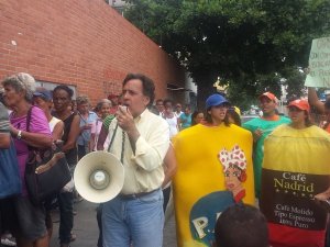 Roberto Smith: Las bolsas son un bachaqueo político que no resuelven ni el 10% del hambre en Vargas