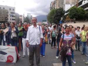 #8Jun: Protesta en Los Ruices por falta de alimentos