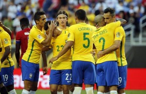 Brasil goleó a Haití con un triplete de Coutinho