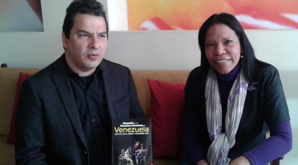Rafael Uzcátegui y Juderkis Aguilar, miembros de Provea, están en Quito donde presentaron el Informe Anual 2015 sobre Derechos Humanos en Venezuela. Foto: EL COMERCIO