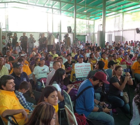Dirigentes de la MUD ya están concentrados en Parque Miranda con los excluidos del CNE