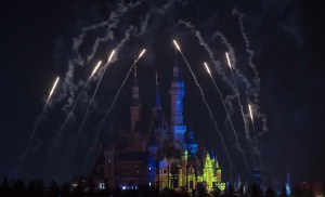 Disney inaugura en Shanghái primer parque de atracciones de China continental
