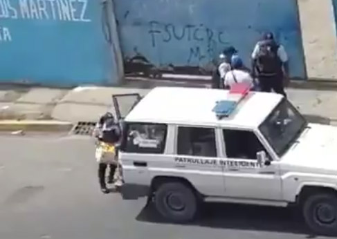 En Cumaná también saqueó la policía (VIDEO)