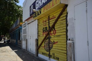 Treinta por ciento de comercios saqueados en Cumaná no abrirán más