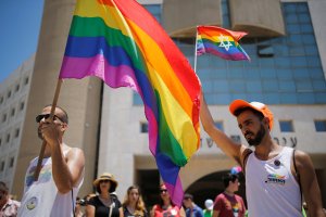 “No digas gay”: más prohibiciones en Florida tras expansión de la controvertida ley