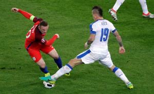 Inglaterra sin brillo ante Eslovaquia pasa a octavos de final como segunda del grupo B
