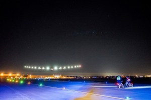 Avión solar Impulse 2 supera turbulencias y se acerca a Europa