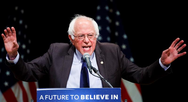 Sanders: EEUU no va a votar por un presidente que insulte a latinos