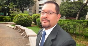 José Alberto Olivar: Chavismo cancerígeno