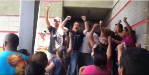 Así fue el grito del triunfo en San Agustín tras el #GranRemate de validación de firmas (Video)