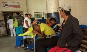 Aguas negras paraliza la unidad de diálisis del Hospital Central de Lara