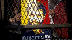 Leopoldo López responde desde la cárcel a las acusaciones de González López (carta)