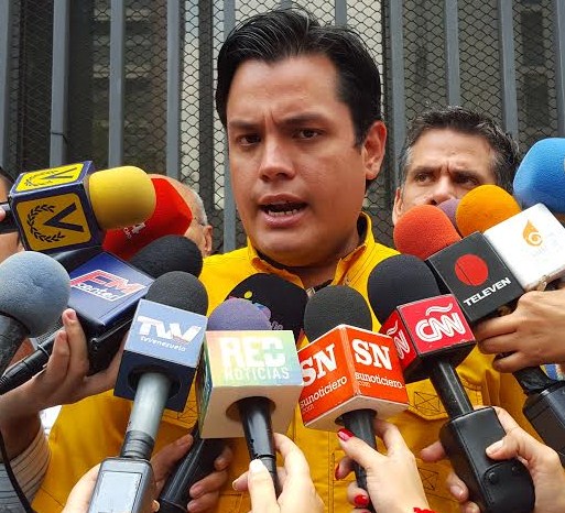 Carlos Paparoni responsabilizó al Gobernador de Mérida de los hechos de violencia contra seminaristas