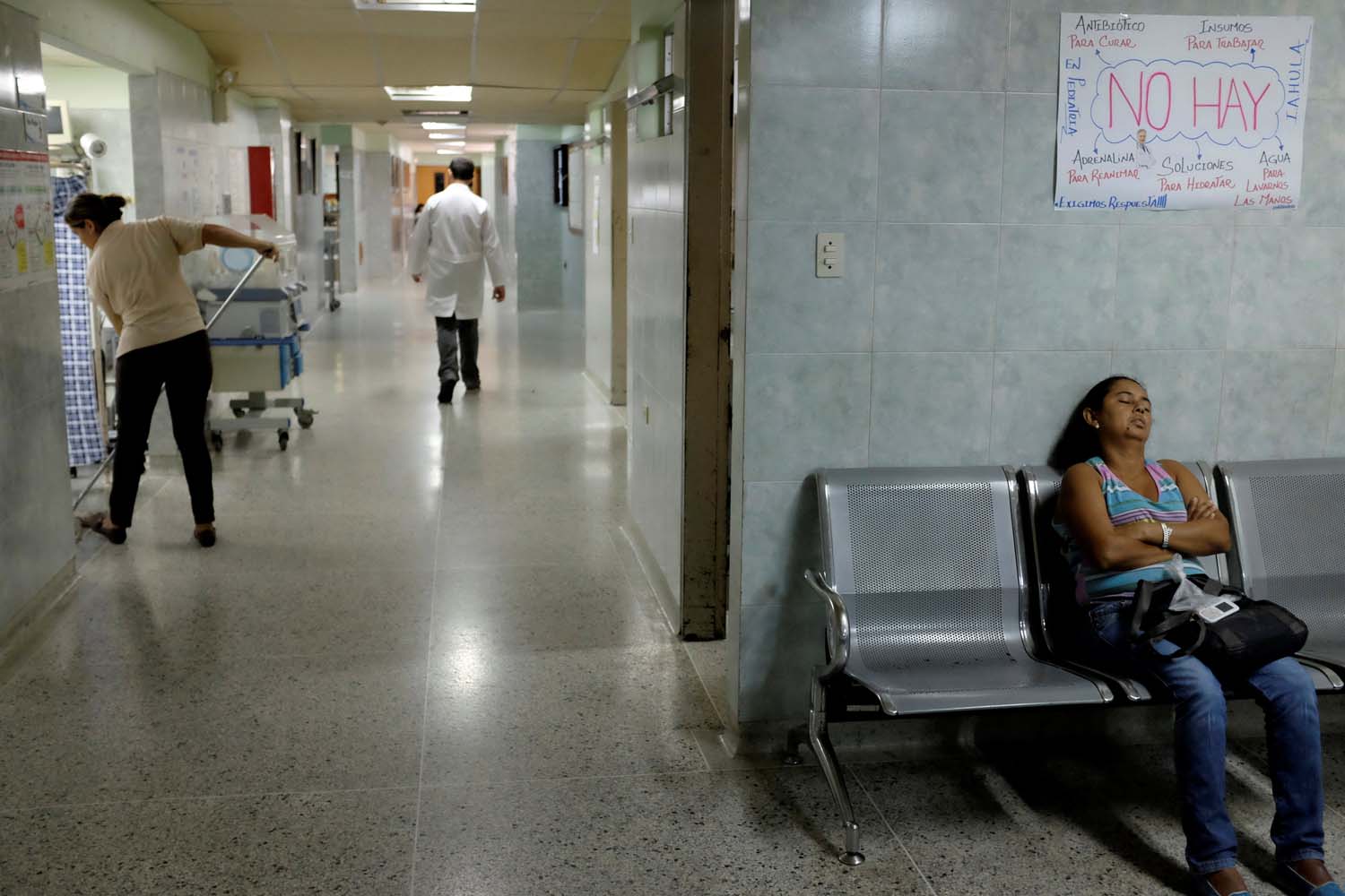 Hacinamiento y falta de oxígeno: El drama de los pacientes pediátricos del hospital de Puerto Ordaz (Fotos)