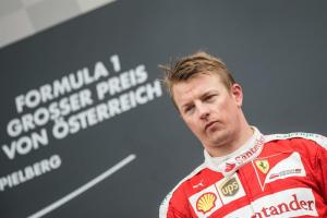 Raikkonen prolongó su contrato con Ferrari