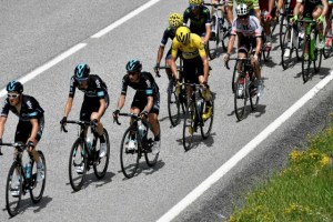 La UCI hace oficial el retraso del Tour de Francia