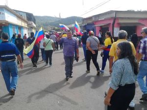 Proyecto Venezuela: El Callao salió a la calle no a bailar, sino a pedir servicios de agua al gobernador