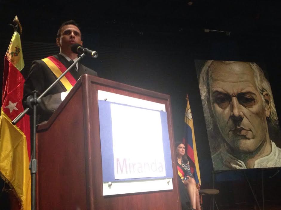 Capriles: El punto de partida del diálogo es el respeto a la Constitución