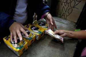 Venezuela, donde comprar arroz o azúcar a precios legales es como ganar la lotería