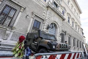 Alcalde de Londres dice se revisan medidas de seguridad en la ciudad tras ataque en Niza