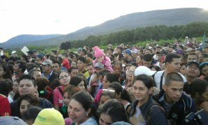 Felices, así llegaron los venezolanos a Colombia este #17Jul