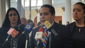 Diputado Sergio Vergara alertó de arremetida violenta contra dirigentes políticos por parte del gobierno