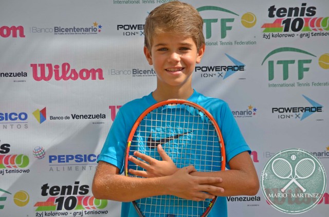 Mauricio Rodriguez joven promesa del tenis