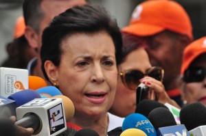 Antonieta López: Esperamos que hoy sea anulado el juicio contra Leopoldo