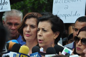 Antonieta de López: En Venezuela y en dictadura hay presos políticos