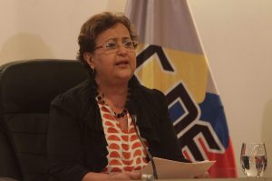 Tras 15 años, Tibisay Lucena fue removida para darle paso a otra polémica “presidenta” del CNE