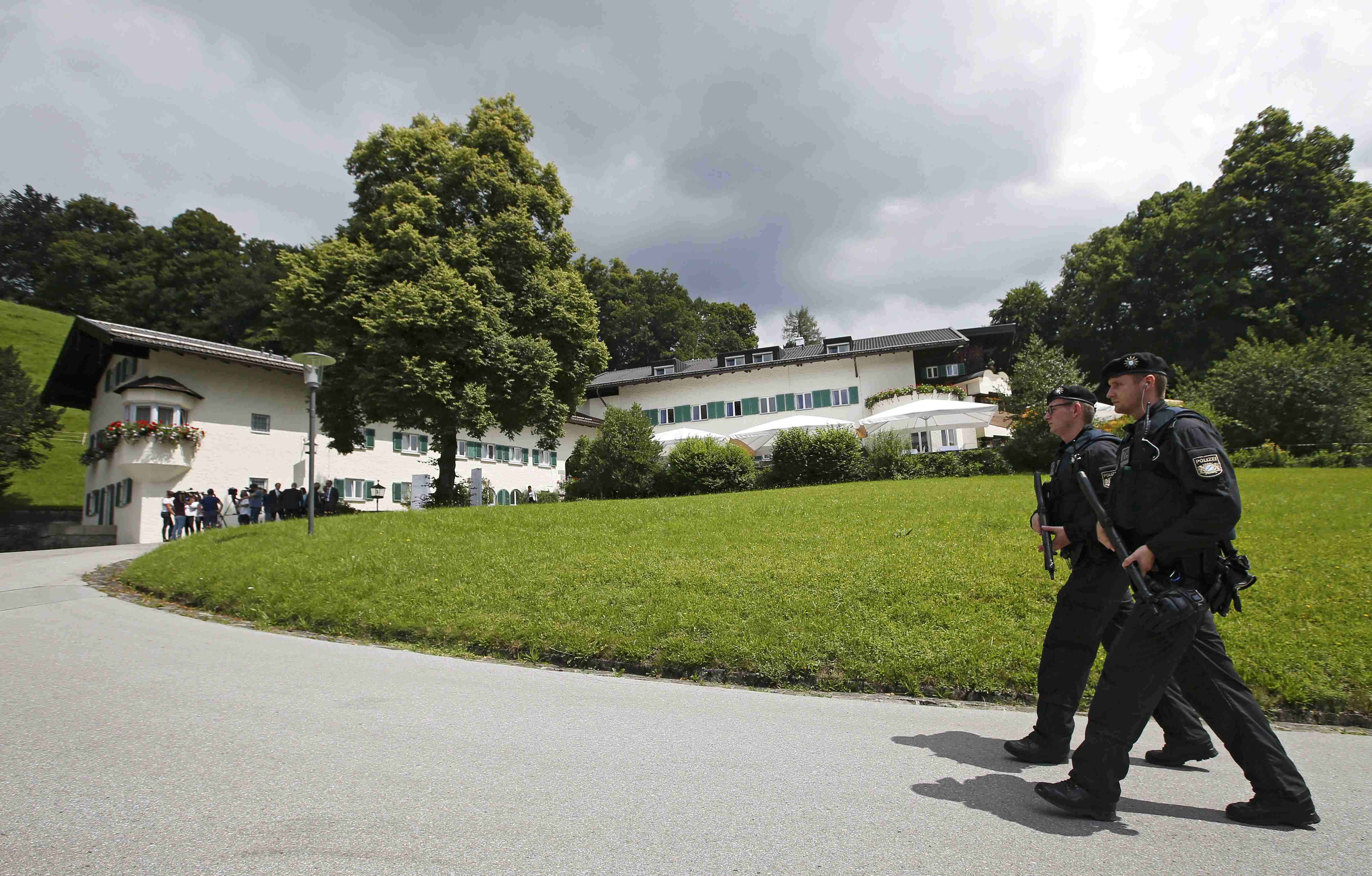 Policía alemana reporta tiroteo en clínica universitaria en Berlín