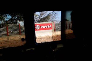 Bonos venezolanos caen tras nueva extensión de plazo para canje de deuda de Pdvsa