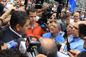 Unidad entregó exigencias sobre el revocatorio al Rector Rondón