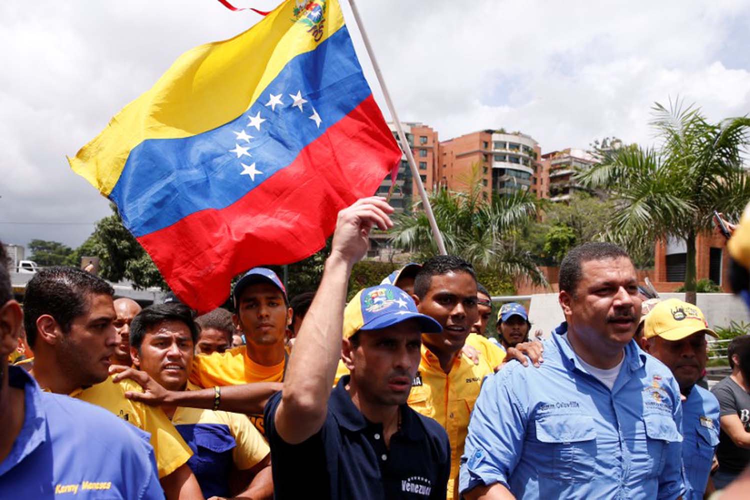 Capriles: Sin restitución del hilo constitucional es imposible que se inicie diálogo
