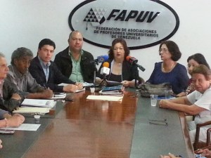 Fapuv exige la libertad inmediata y plena de los universitarios presos políticos