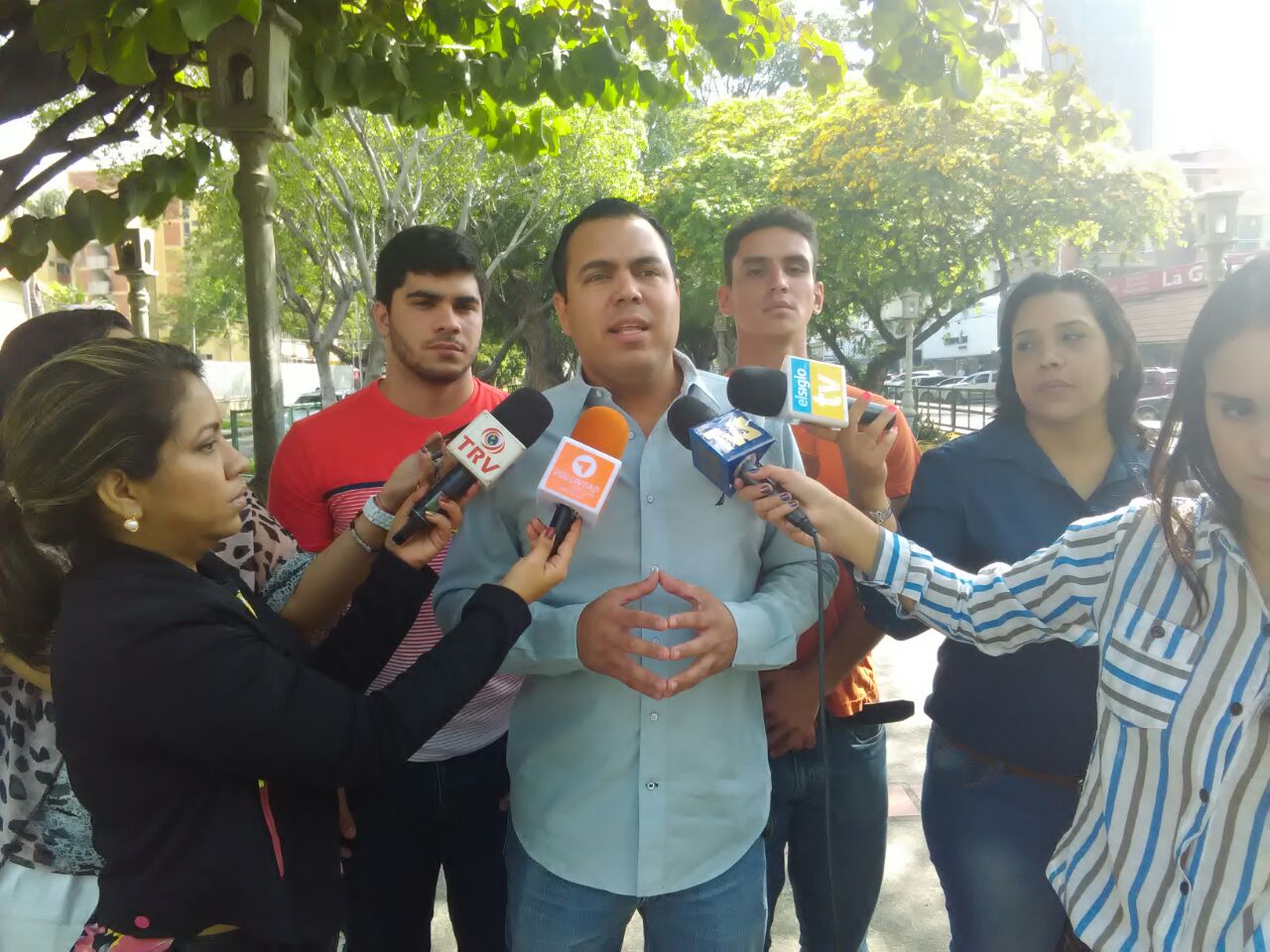 Alcalde chavista de Maracay se “pelotea” sus responsabilidades