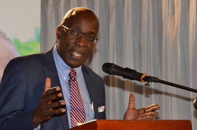 Ruel Reid,  ministro de Información de Jamaica / foto jam.gov 