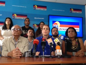 UNT: Tibisay suelte las máquinas para que los venezolanos pongan su huella por el cambio