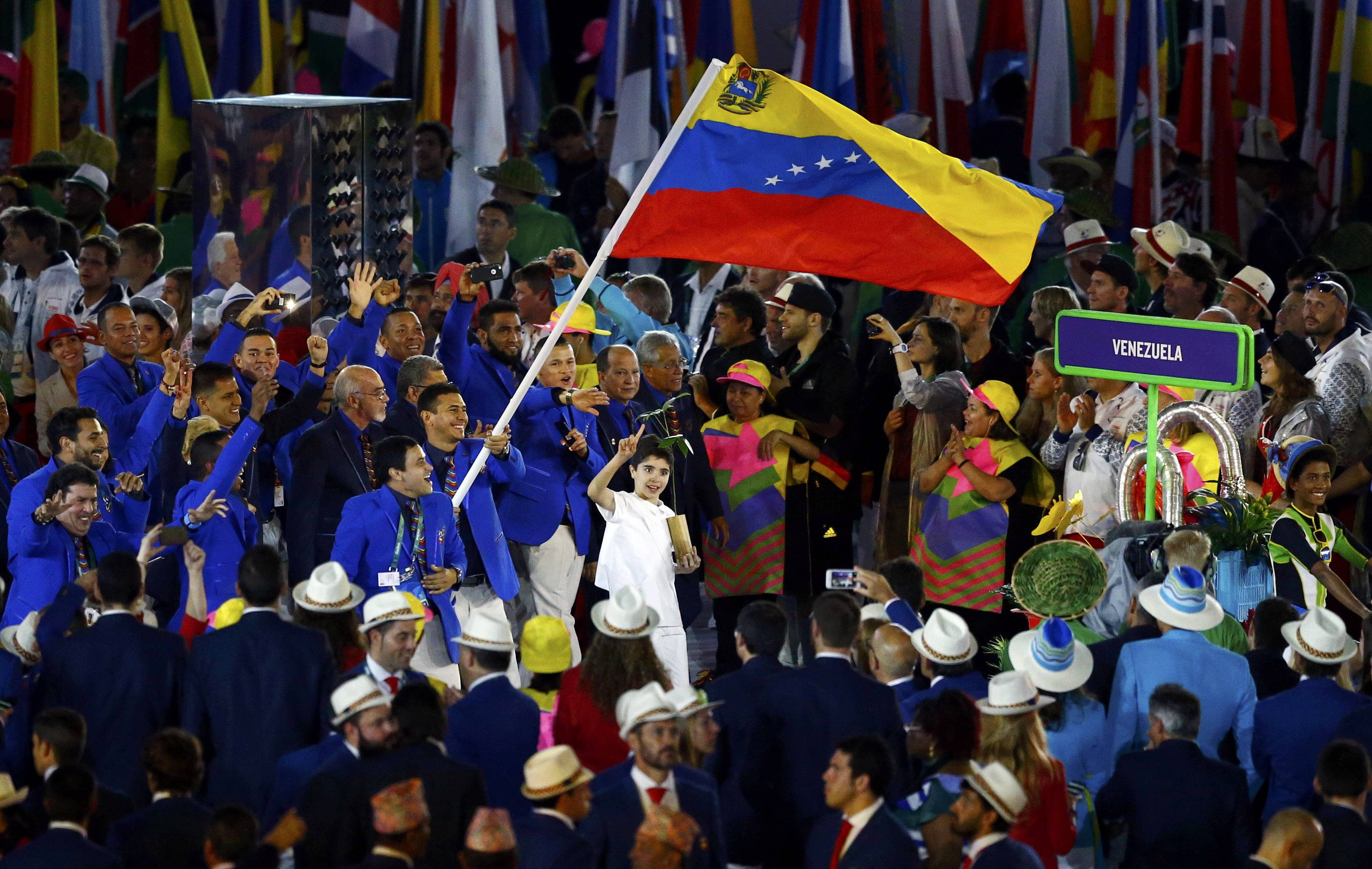 Así fue el desfile de la delegación venezolana en Río 2016 (Fotos)