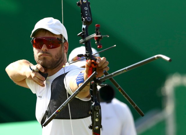 2016 Rio Olympics - Archery - Quarterfinal - Men's Team Quarterfinal - Sambodromo - Rio de Janeiro, Brazil - 06/08/2016. Jean-Charles Valladont (FRA) of France competes. REUTERS/Yves Herman FOR EDITORIAL USE ONLY. NOT FOR SALE FOR MARKETING OR ADVERTISING CAMPAIGNS.