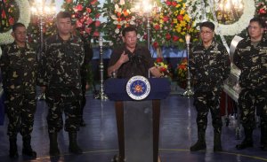 Presidente filipino acusa de narcotráfico a jueces, alcaldes, legisladores y policías