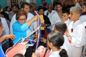 Helen Fernández: A Maduro le sacan la silla de Miraflores militares cuestionados